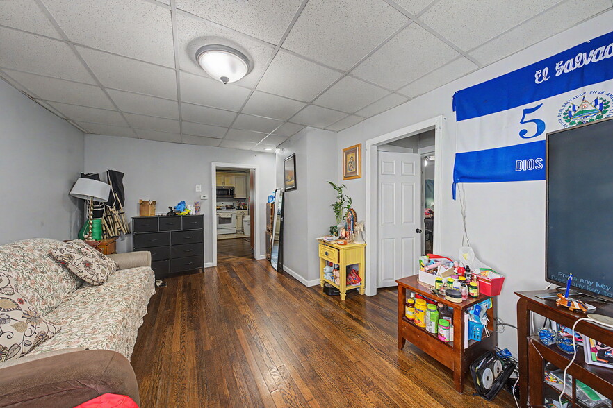 More Photos Of 23 Malcolm St, Morristown Industrial For Sale