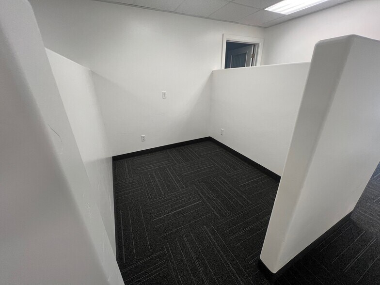 More Photos Of 1693 W American Way, Payson Warehouse For Sale