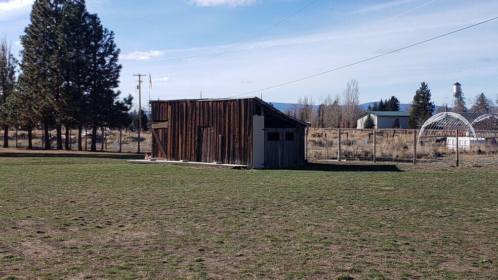 More Photos Of 421 East First Street, Dorris Land For Sale