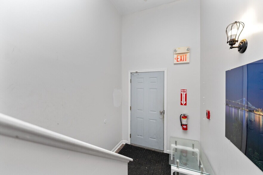 More Photos Of 1305 N 15th St, Philadelphia Apartments For Sale