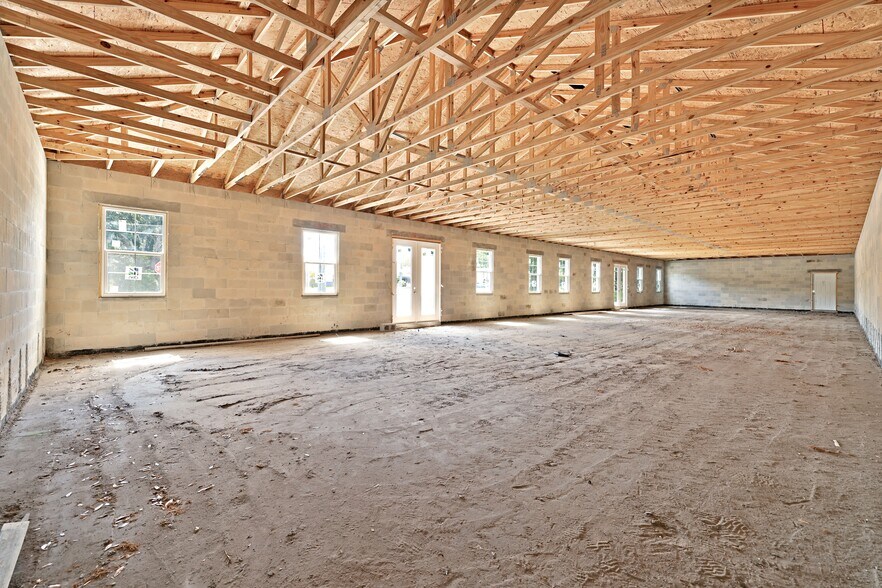 More Photos Of 6638 Dairy Rd, Zephyrhills Medical For Sale