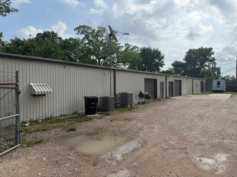 More Photos Of 6406 Stuebner Airline Rd, Houston Warehouse For Sale