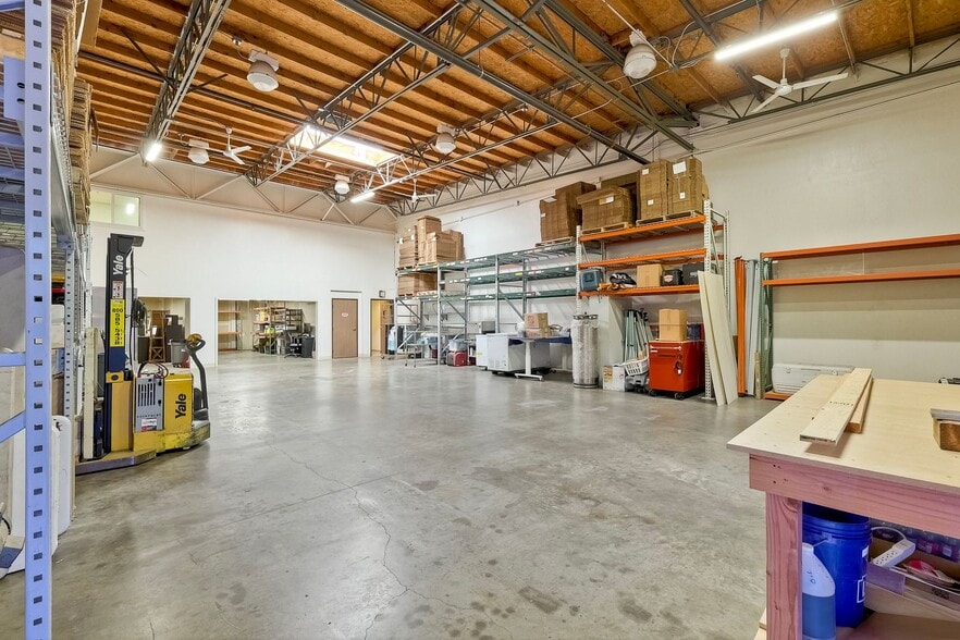 More Photos Of 13200 Kirkham Way, Poway Warehouse For Sale