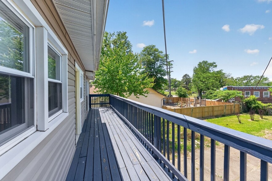More Photos Of 7205 Livingston Rd, Oxon Hill Office Residential For Sale