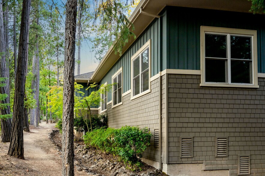 More Photos Of 351-356 Providence Mine Rd, Nevada City Medical For Lease