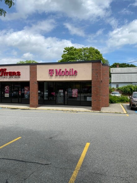 More Photos Of 200 Main St, Stoneham Unknown For Lease