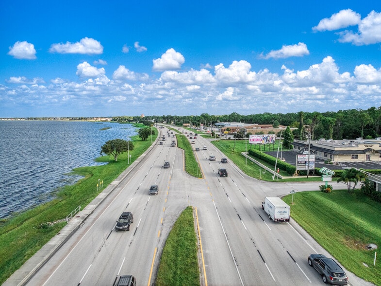 More Photos Of 33 Ryant Blvd, Sebring Medical For Sale