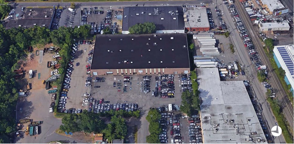 Primary Photo Of 10 Plant Rd, Hasbrouck Heights Warehouse For Lease