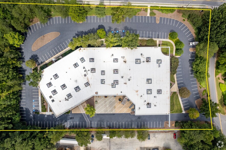 More Photos Of 680 Engineering Dr, Peachtree Corners Research And Development For Sale