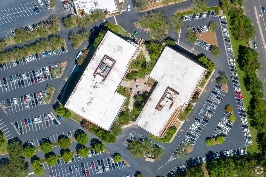 More Photos Of 11111 Carmel Commons Blvd, Charlotte Unknown For Lease