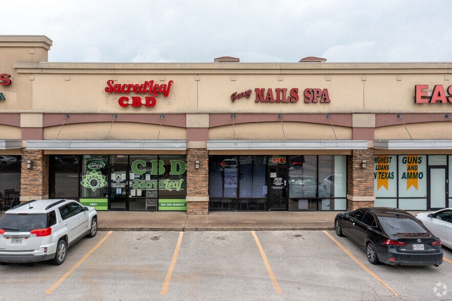More Photos Of 1303 NASA Road One, Houston Unknown For Lease