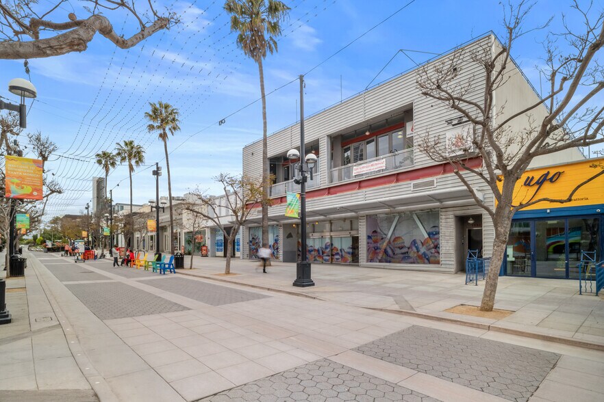 More Photos Of 1231 3rd Street Promenade, Santa Monica Storefront For Lease