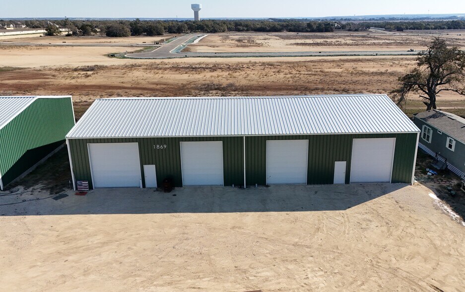 More Photos Of 1851 County Road 280, Leander Warehouse For Lease