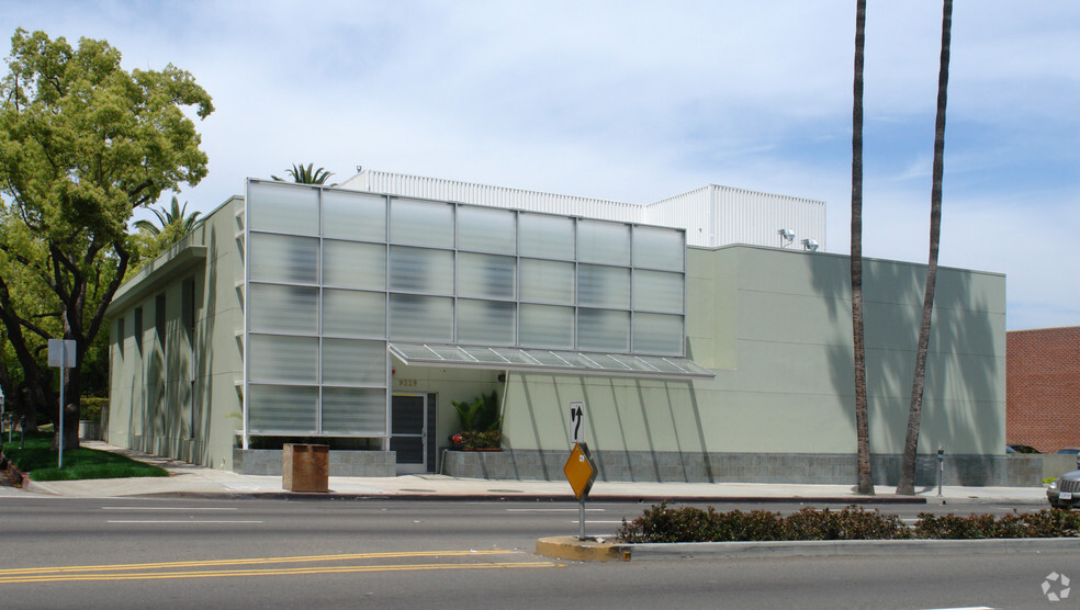 Primary Photo Of 9229 Wilshire Blvd, Beverly Hills Medical For Lease