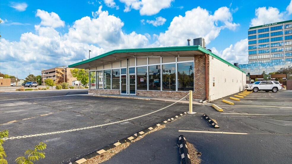 More Photos Of 461 Grand Ave, Grand Junction Freestanding For Sale