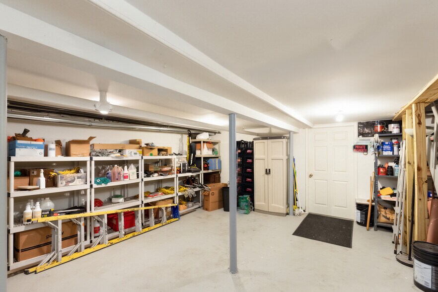 More Photos Of 17173 46th Ave, Flushing Storefront Retail Residential For Sale
