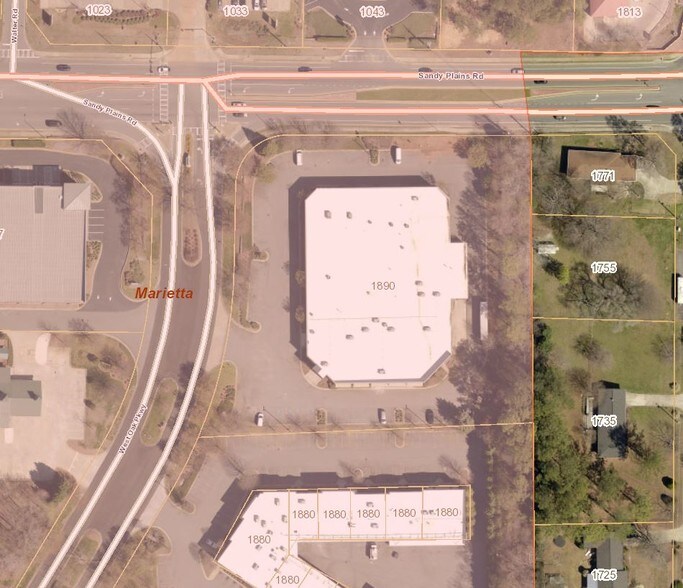 More Photos Of 1890 W Oak Pky, Marietta Showroom For Lease