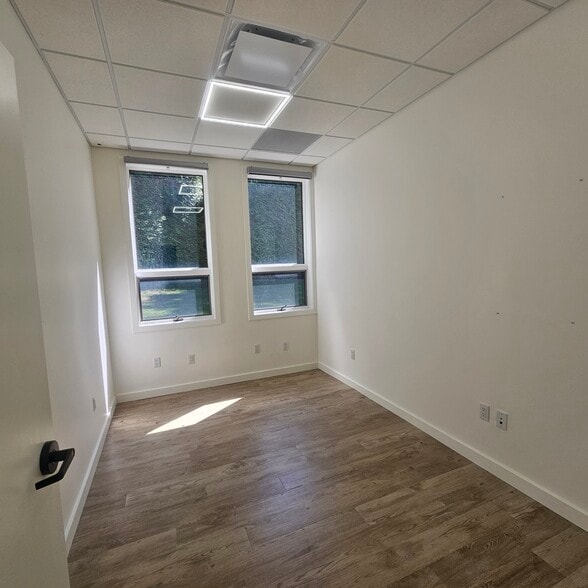 More Photos Of 72 Summit Ave, Montvale Office Residential For Lease