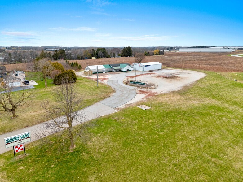 More Photos Of 5814 Calumet Ave, Manitowoc General Retail For Sale