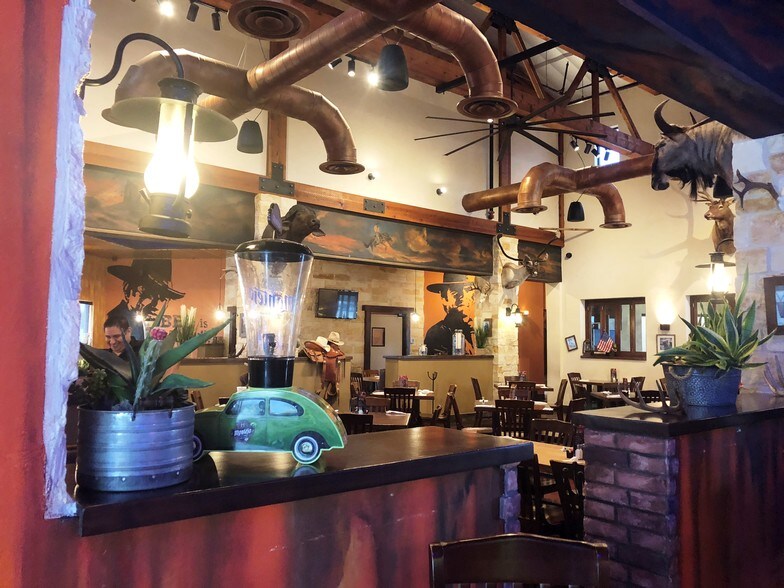 More Photos Of 6516 Arena, Laredo Restaurant For Sale