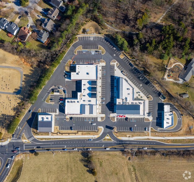 More Photos Of 12165 Clarksville Pike, Clarksville Freestanding For Lease