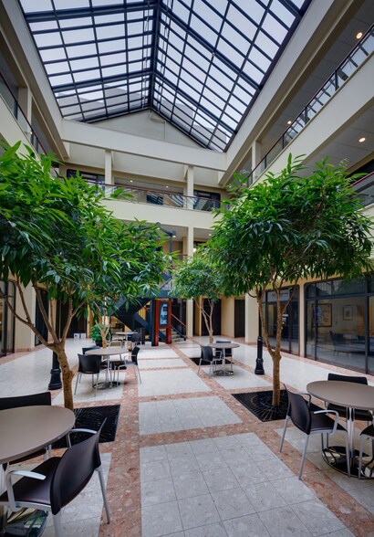 More Photos Of 1407 York Rd, Lutherville Office For Lease