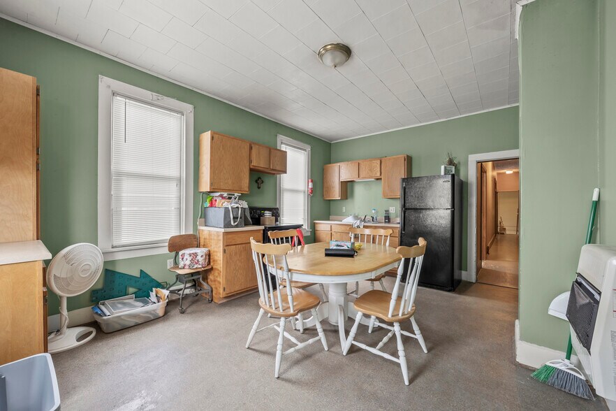 More Photos Of 225 S Sandusky Ave, Bucyrus Storefront Retail Residential For Sale