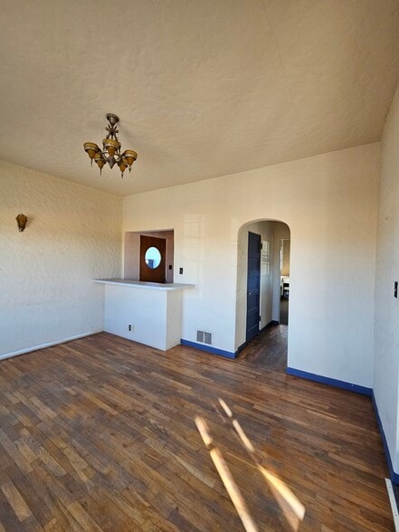 More Photos Of 1431 W Thatcher Blvd, Safford General Retail For Sale