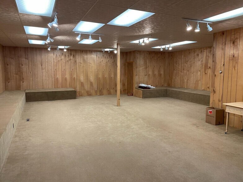 More Photos Of 304 N Avon Ave, Phillips Office Residential For Sale