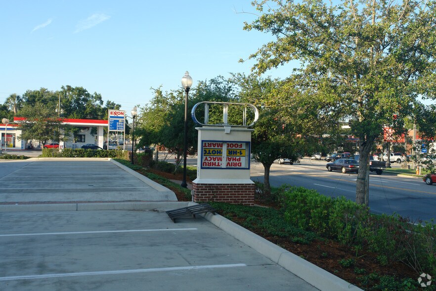 More Photos Of 550 W 1st St, Sanford Freestanding For Sale