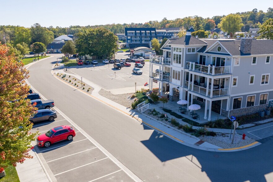 More Photos Of 2363 Mill Rd, Sister Bay Apartments For Sale