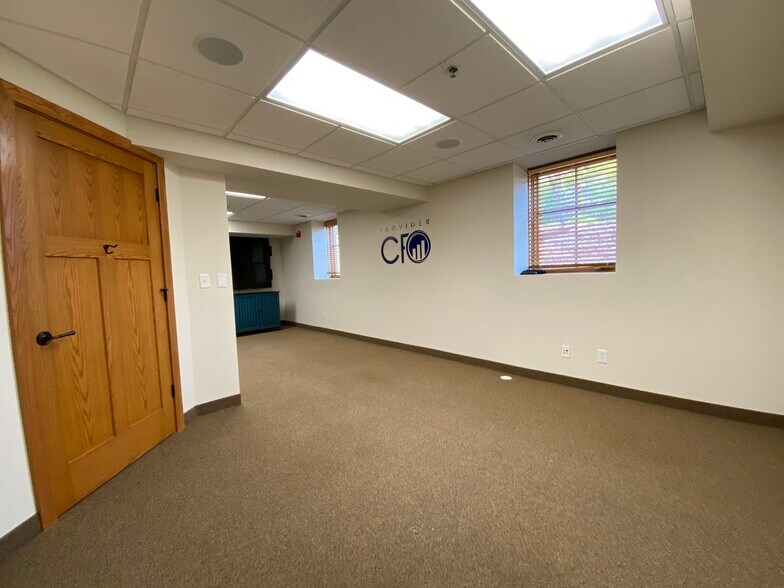 More Photos Of 1700 Niagara Ln, Plymouth Office Residential For Lease