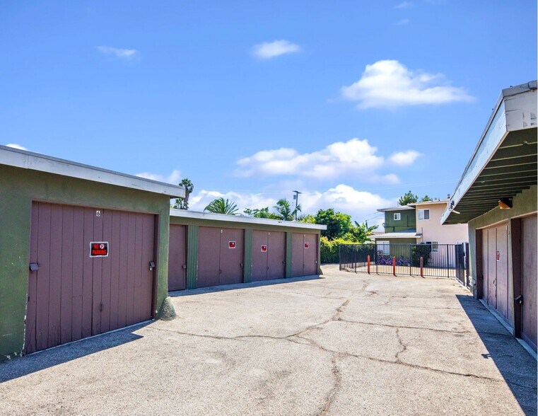 More Photos Of 1072 W Wilson St, Pomona Apartments For Sale
