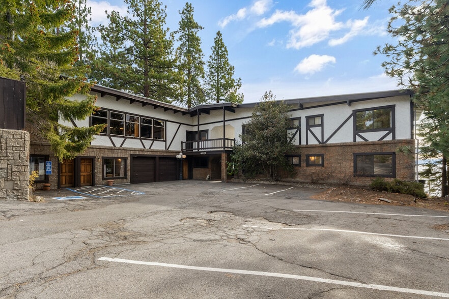 More Photos Of 7276 N Lake Blvd, Tahoe Vista Hotel For Sale