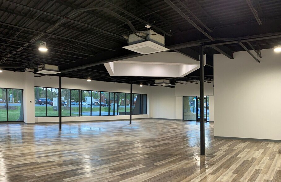 More Photos Of 11719-B Jefferson Ave, Newport News Unknown For Lease