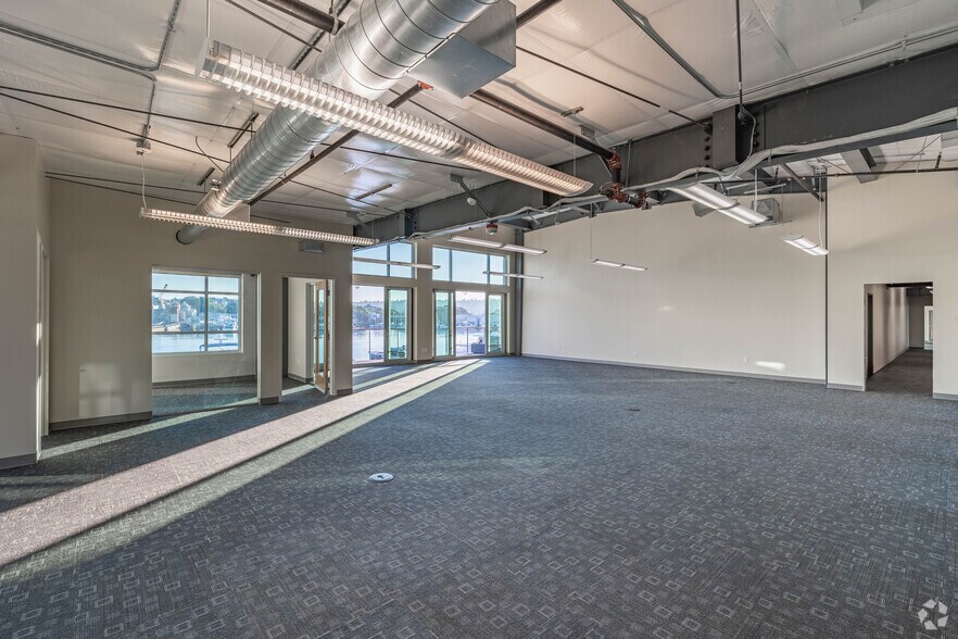 More Photos Of 2284-2360 W Commodore Way, Seattle Office For Lease