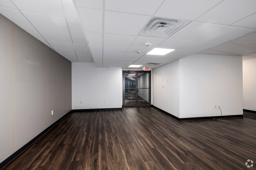 Photo of 9th Floor Ste 910