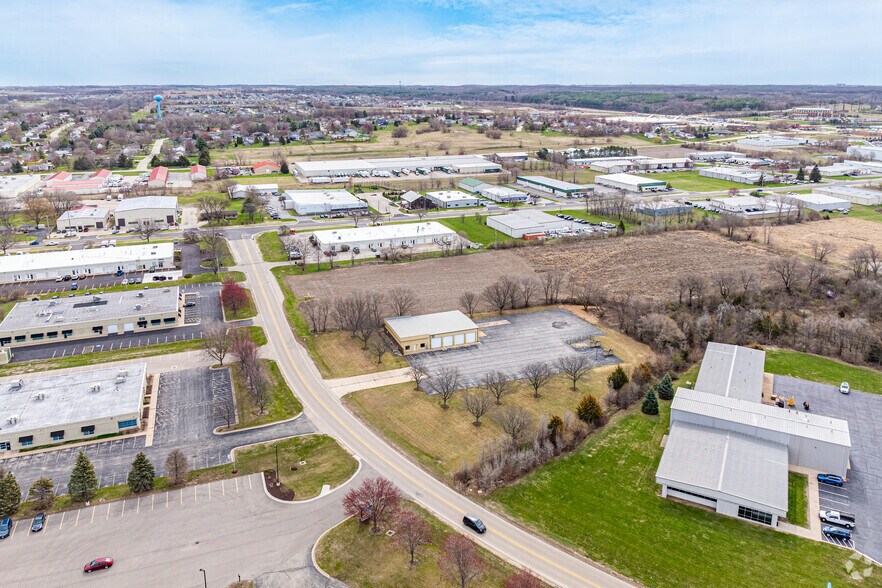 More Photos Of 9941 N Alpine Rd, Machesney Park Warehouse For Sale