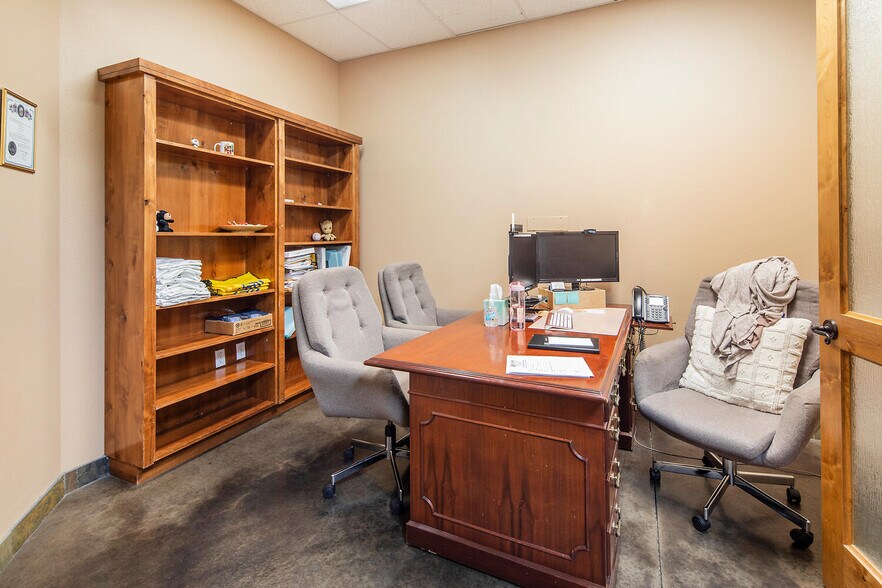 More Photos Of 7860 W Sahara Ave, Las Vegas Medical For Sale