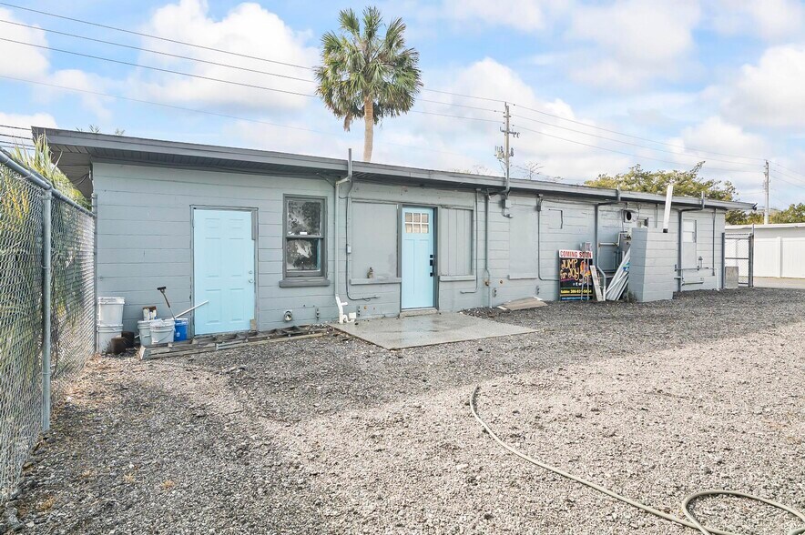 More Photos Of 2360 E Moody Blvd, Bunnell Industrial For Sale