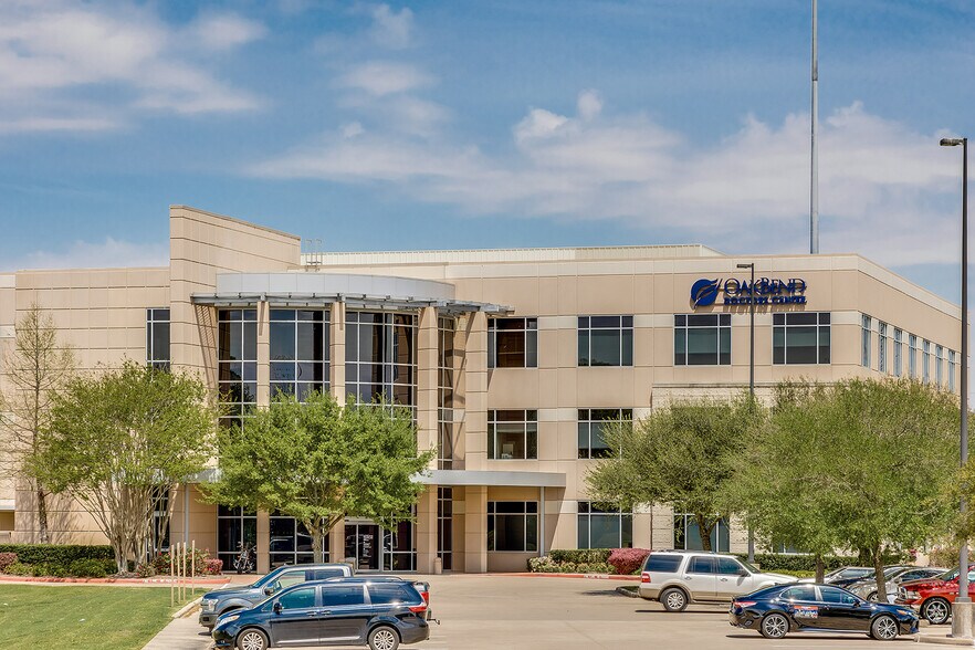 More Photos Of 22001 Southwest Freeway, Richmond Medical For Lease