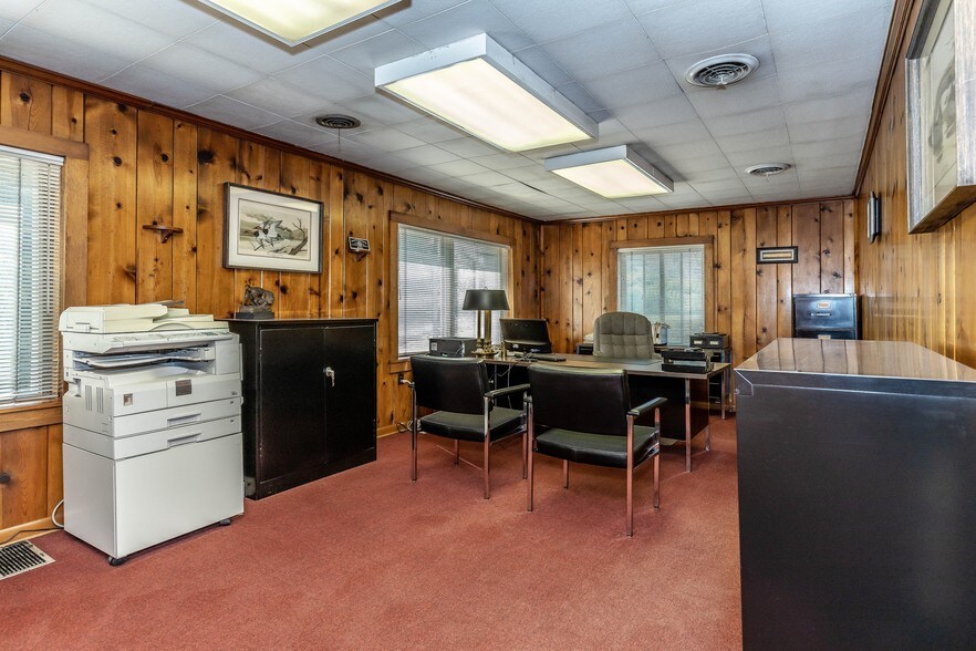 More Photos Of 283 N Main St, Fredericktown Industrial For Sale