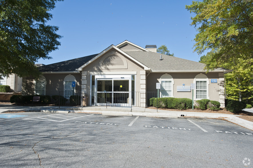 Primary Photo Of 1260 Upper Hembree Rd, Roswell Medical For Sale