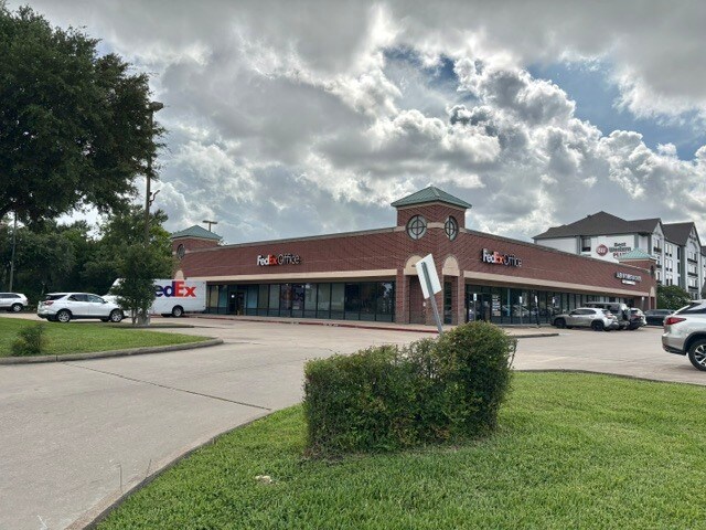 More Photos Of 14056 Southwest Fwy, Sugar Land Unknown For Lease