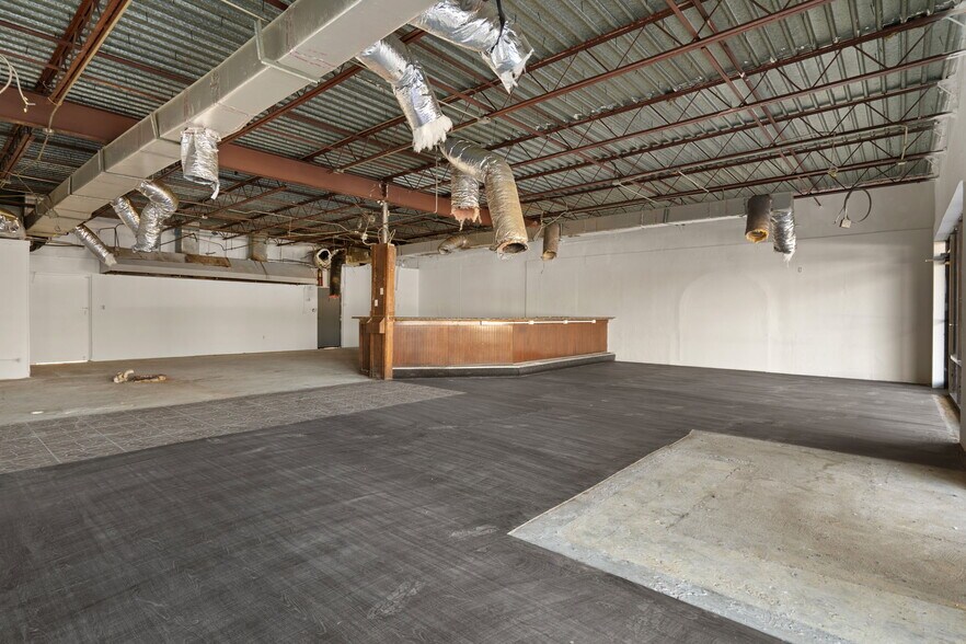 More Photos Of 13705-13741 N Dale Mabry Hwy, Tampa Unknown For Lease