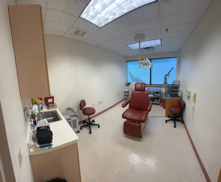More Photos Of 1611 Pond Rd, Allentown Medical For Sale