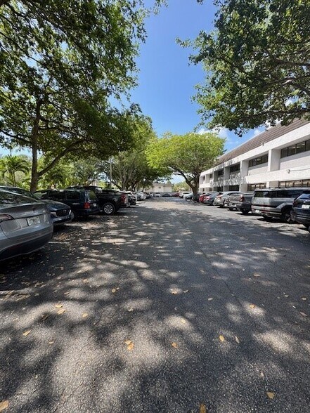 More Photos Of 8600 SW 92nd St, Miami Medical For Sale