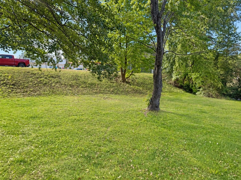 More Photos Of 3698 Kings Hwy, Douglasville Office For Sale