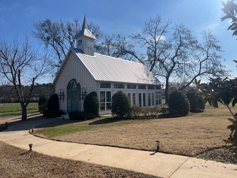 More Photos Of 14347 C R 192 rd, Tyler Lodge Meeting Hall For Sale