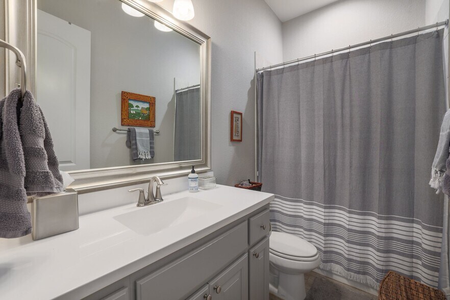 More Photos Of 2550 Bell Springs Rd, Dripping Springs Lodge Meeting Hall For Sale